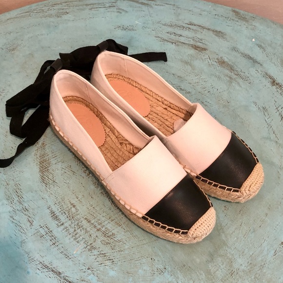 NWT J. Crew Classic Ankle Tie Espadrille Ivory and Black Shoe Flats Size 7.5 - Picture 2 of 9